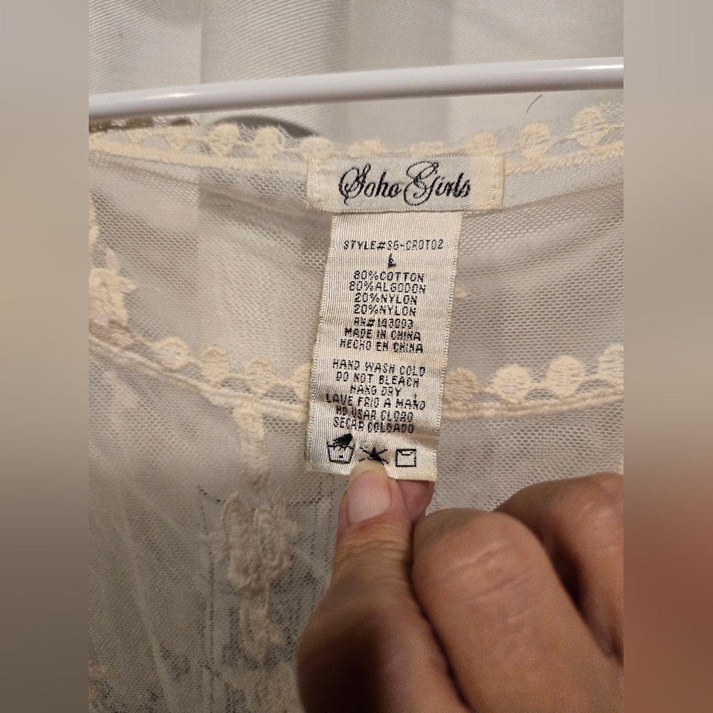 EUC Vintage Women's Soho Girl's Off White Sheer Lace Top For Layering Size Large - Picture 4 of 5